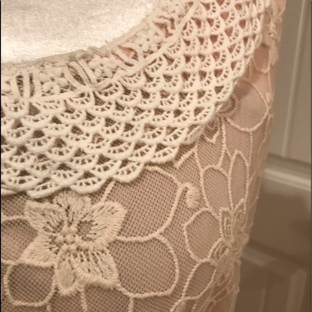 Lace Midi Dress in Cream - Sleeveless Crochet Detail - Picture 3 of 8